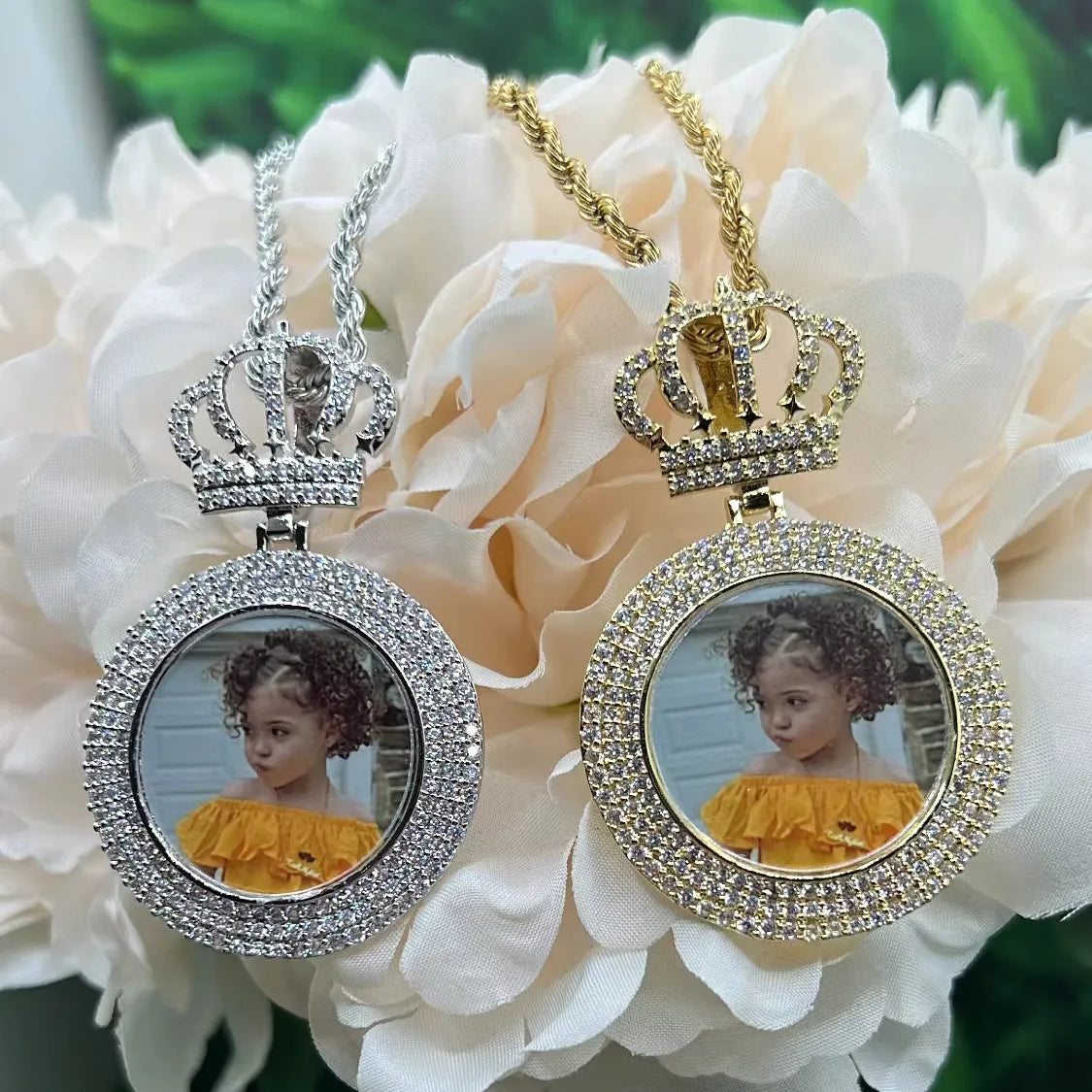 Crown Design Custom Photo Memory Pendant for Men & Women
